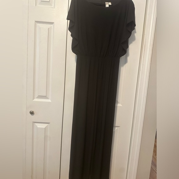 Emma & Michele black pantsuit size small. - Picture 3 of 8